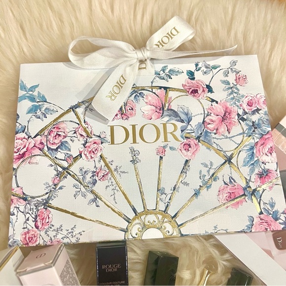 Dior Beauty Luxury 6pc Gift Set - Picture 5 of 14